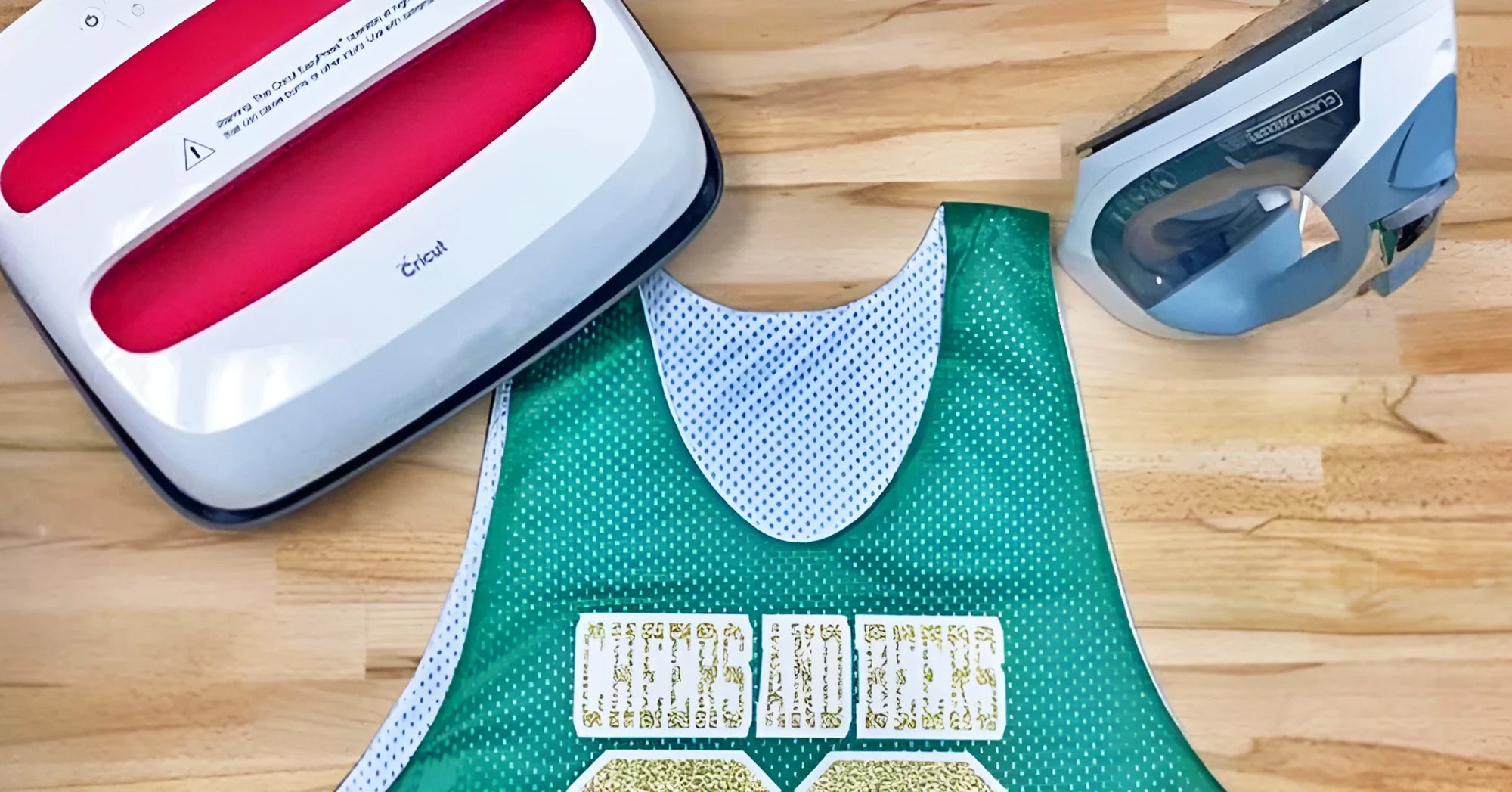 How to Decorate a Polyester Mesh Jersey